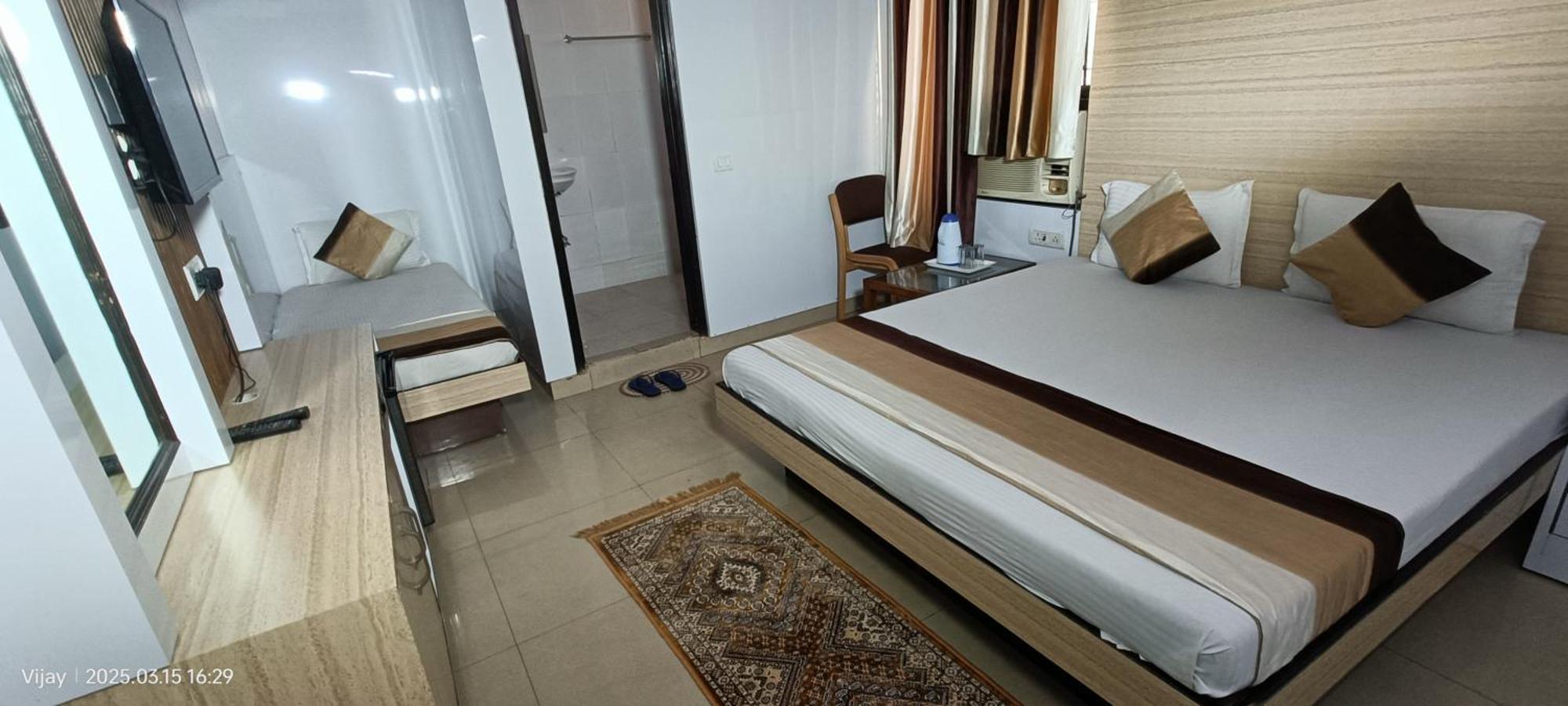 Hotel Su Shree Continental 5 Minutes Walk From New Delhi Railway Station Exterior foto